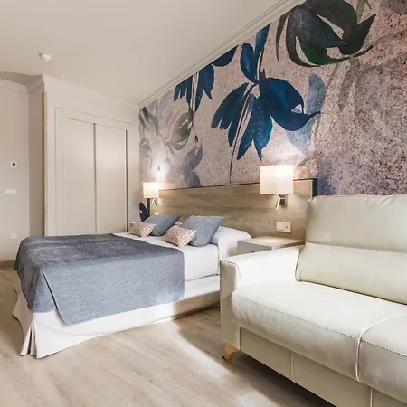 Salles Centro Hotel 4*