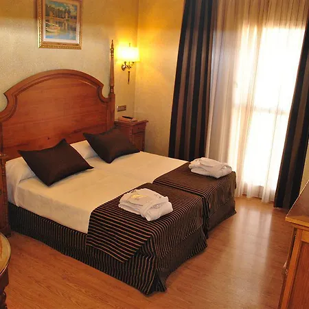 Salles Centro Hotel 4*