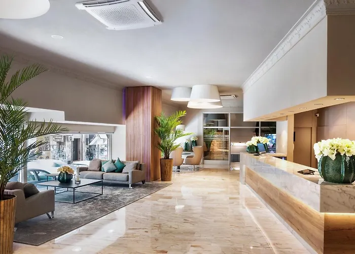 فندق ساليس مالاغا سنترو