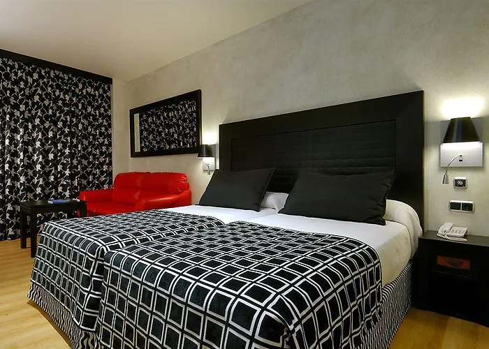 ساليس مالاغا سنترو فندق 4*