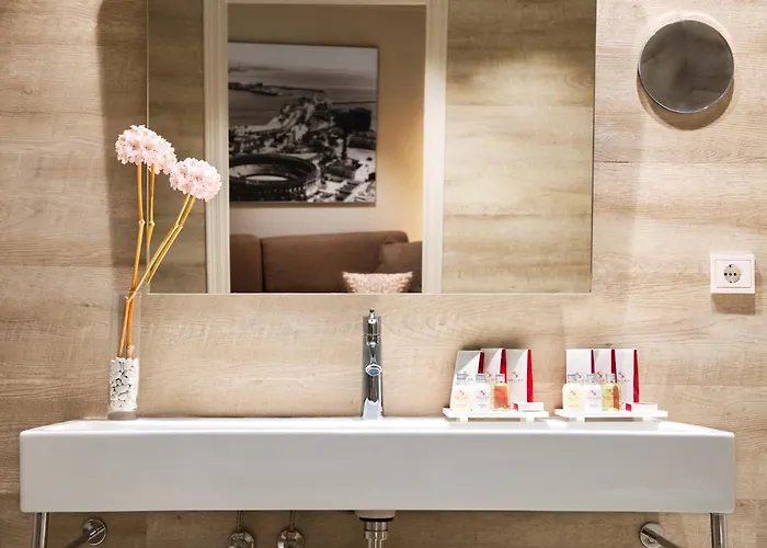 فندق ساليس مالاغا سنترو مالقة