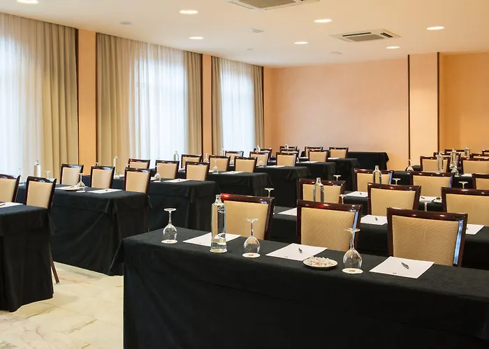 فندق ساليس مالاغا سنترو 4*