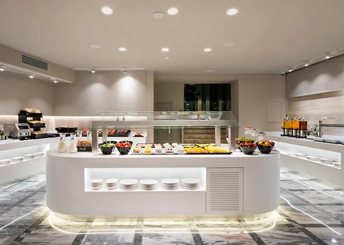 ساليس مالاغا سنترو فندق 4*