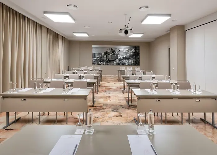 فندق ساليس مالاغا سنترو 4*